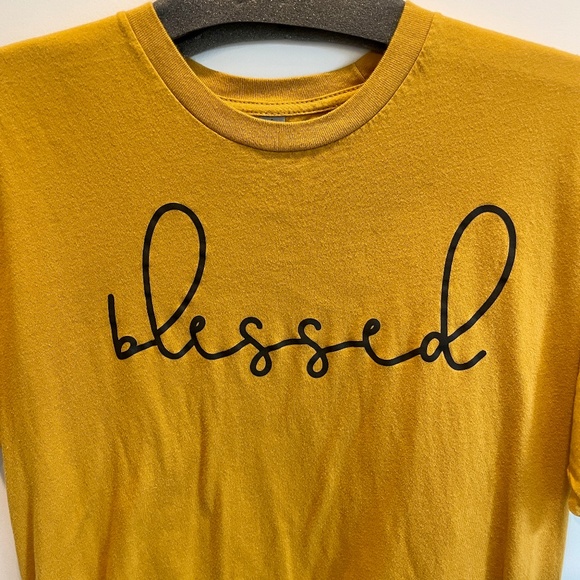 Women's Graphic Short Sleeve Tee, M, EUC, Mustard Yellow - Picture 2 of 4